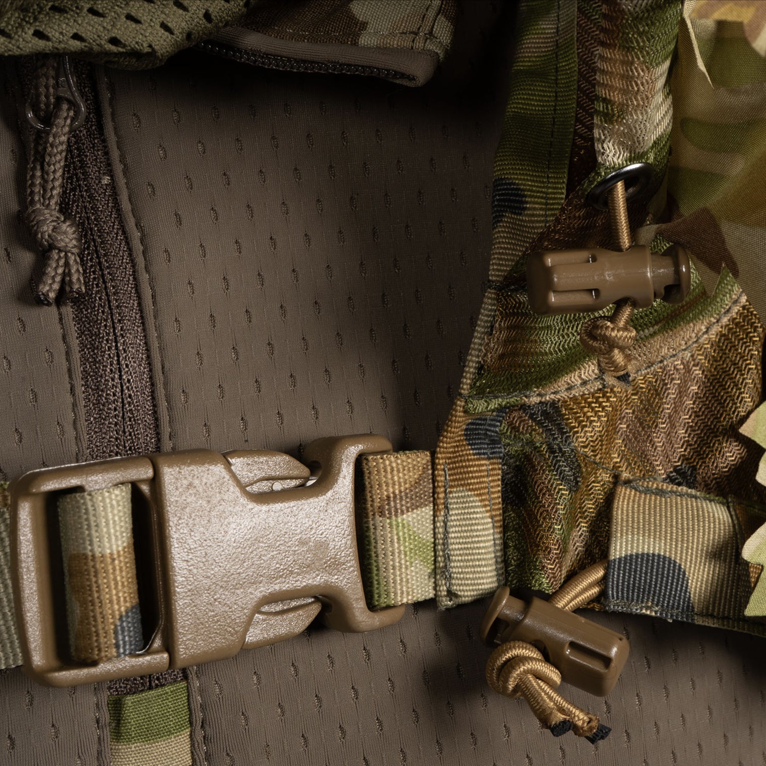 Platatac Huntsman 3D Leaf Head & Shoulders Drape - TFP - Platatac