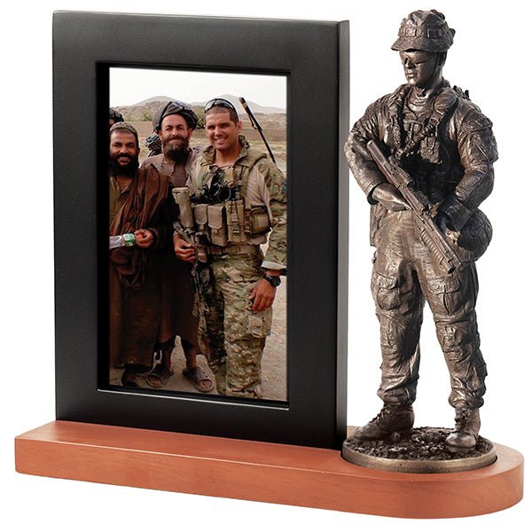 Naked Army "Modern RAR" 7"/180mm Figurines With Photo Frame - Platatac