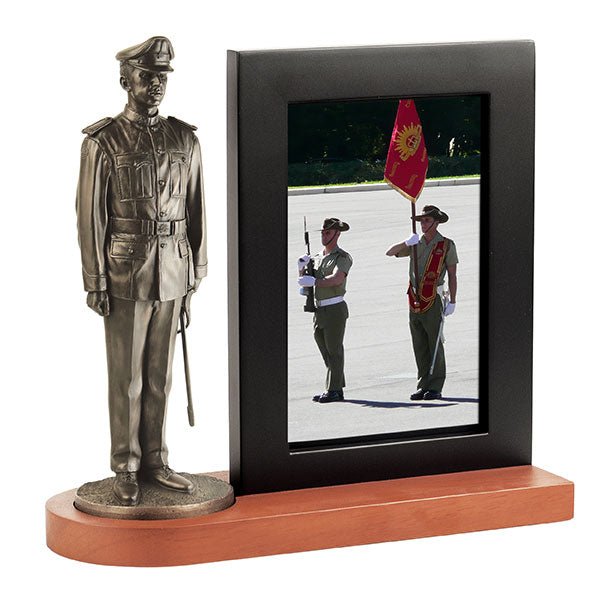 Naked Army "RMC Duntroon" 7"/180mm Figurine With Photo Frame - Platatac