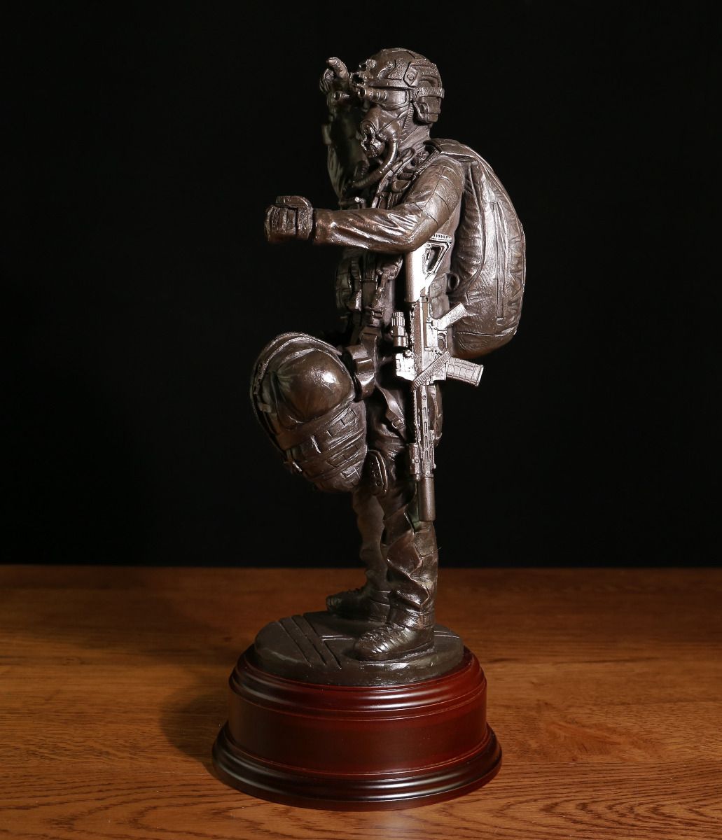 Ballantynes Special Forces HALO Military Freefall Parachutist 2023, Bronze Statue - Platatac