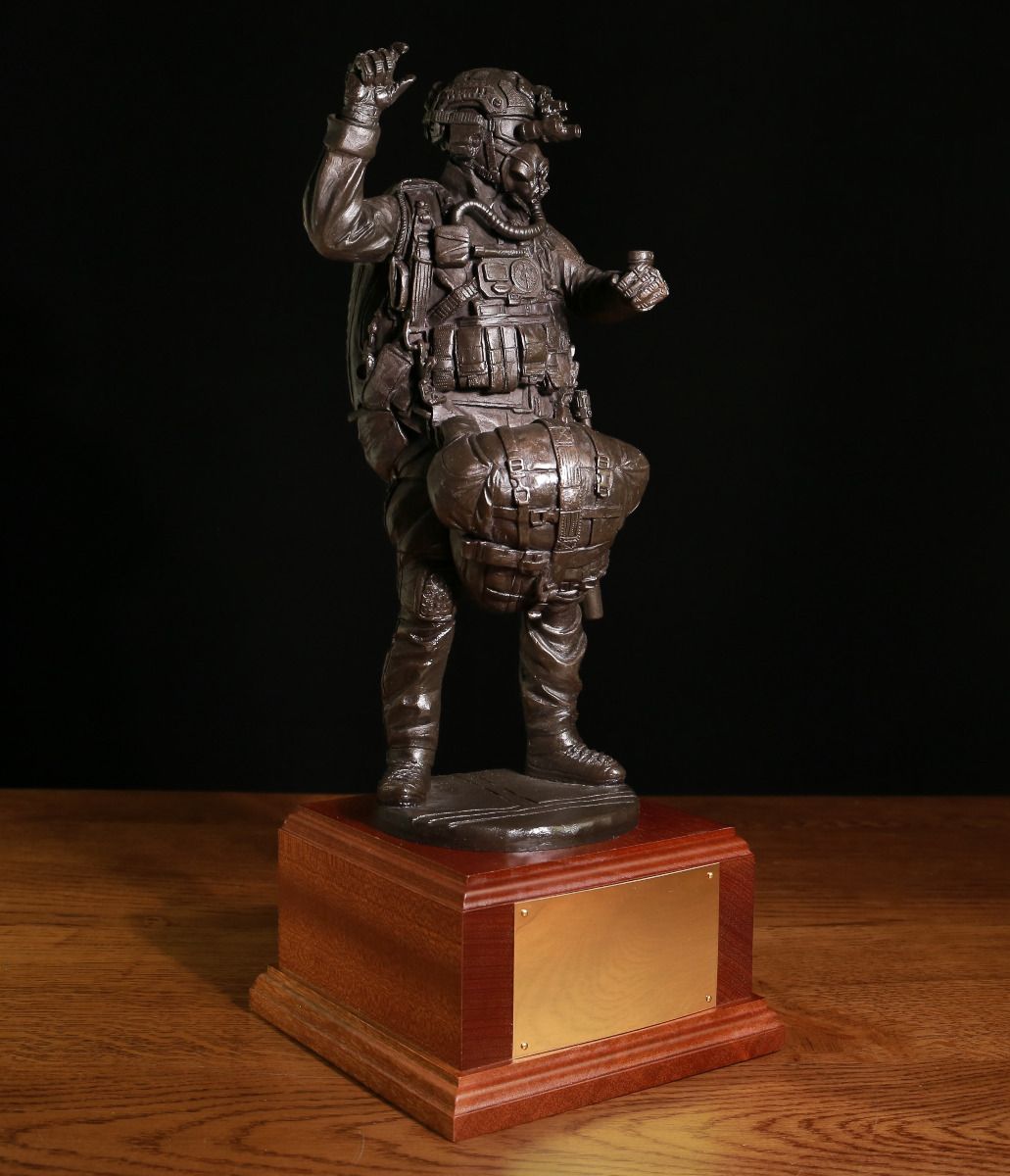 Ballantynes Special Forces HALO Military Freefall Parachutist 2023, Bronze Statue - Platatac